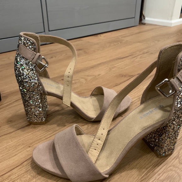 Sparkly block heel - Picture 3 of 3